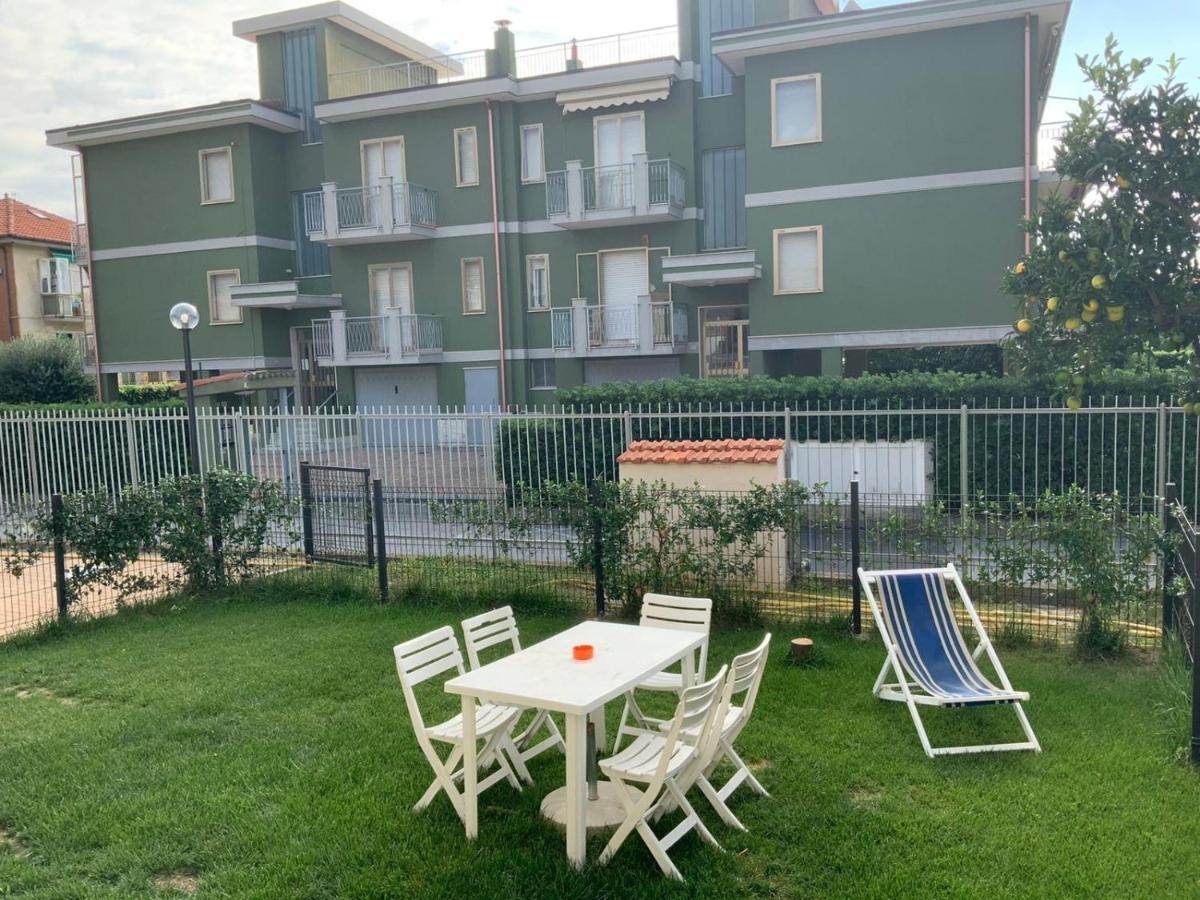 Casa Vacanze Romeo Pietra Ligure Exterior photo